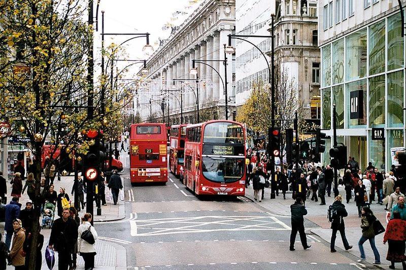 Living In The Heart Of * London